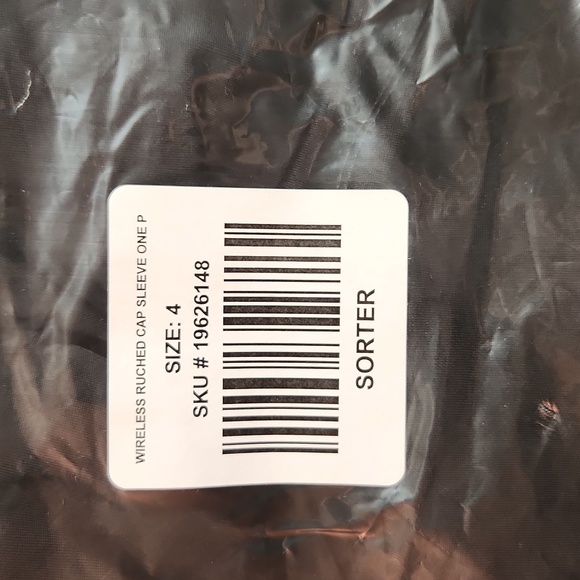 ❤️NWT VINTAGE TORRID WIRELESS RUCHED SWIMSUIT - CAP SLEEVES - TUMMY CONTROL PLUS - Picture 9 of 16